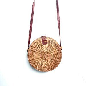 Round Woven Straw Raffia Faux Leather Strap Floral Lined Crossbody Bag Brown